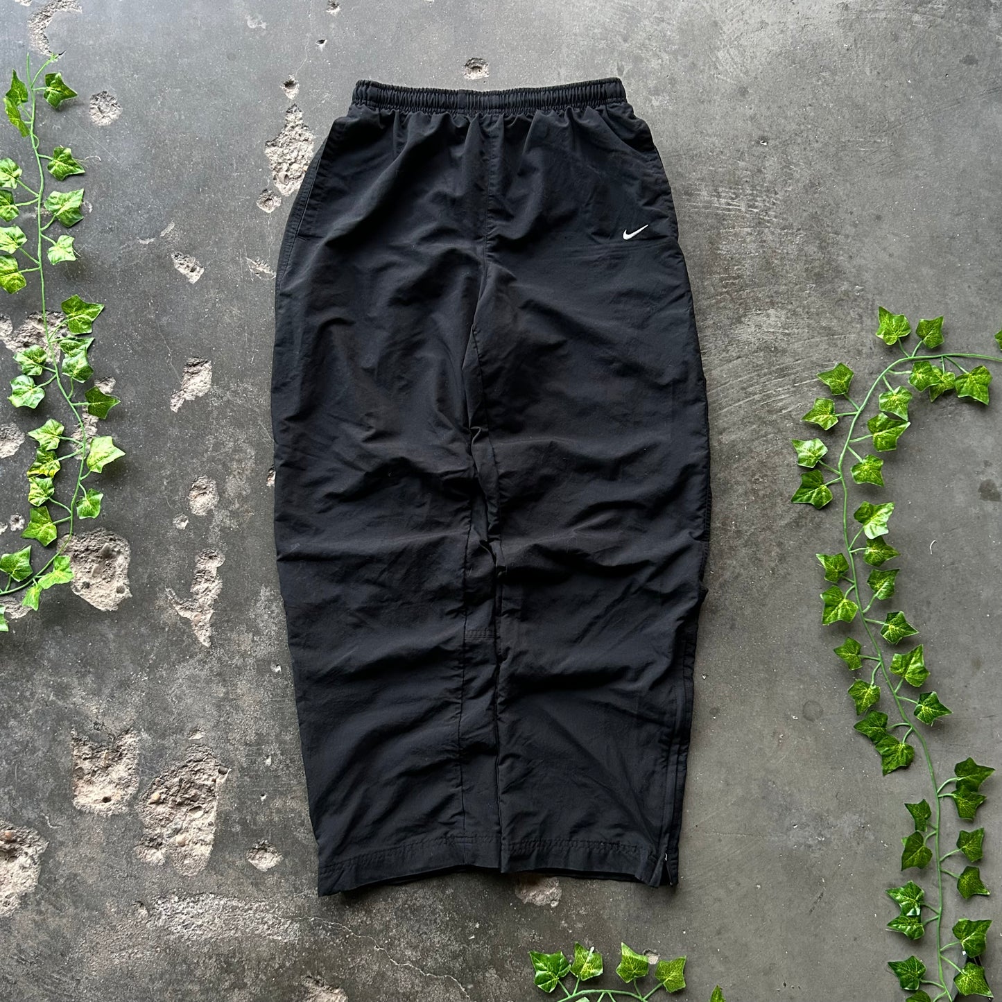 Nike Essential Track Pants - S
